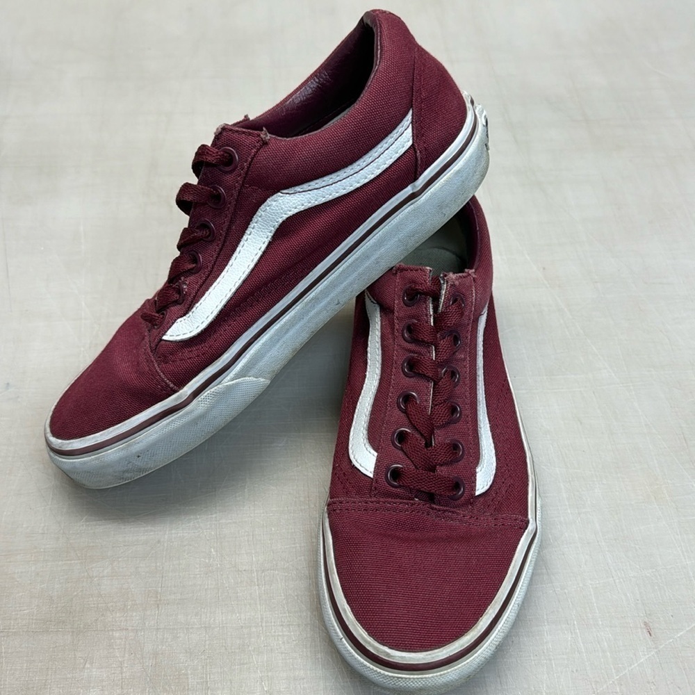 0824-14 Vans - Picture 1 of 4